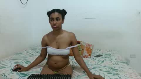 Smith y Mia online show from 04-11-26, 10:25