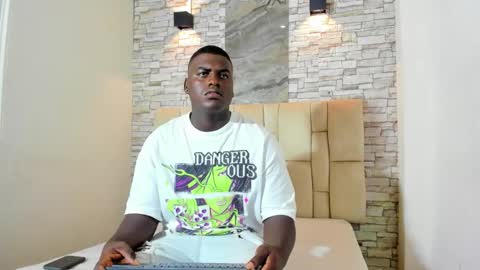 smith_oliverr online show from 10-27-25, 06:06