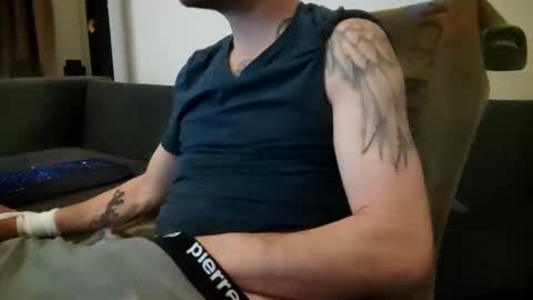 Smokeandwatching online show from 03-10-25, 09:29