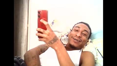 Snapshot of smokepurxxx chatting on 04-10-26, 08:46 smokepurxxx online show from 04-10-26, 08:46
