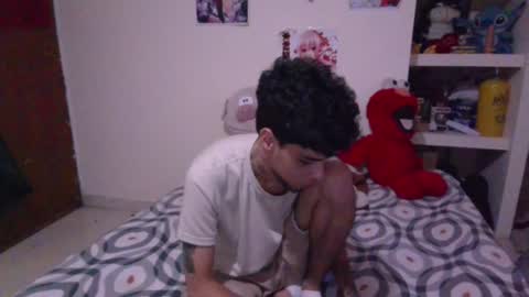 Snapshot of smoker00teddybear chatting on 01-25-25, 04:34 teddy online show from 01-25-25, 04:34