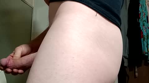 Snapshot of smokewagon22 chatting on 02-11-26, 09:14 smokewagon22 online show from 02-11-26, 09:14