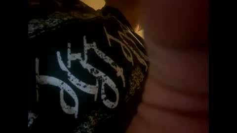 Snapshot of smokeymt420 chatting on 02-06-25, 01:49 smokeymt420 online show from 02-06-25, 01:49