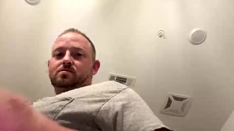 Snapshot of smokeymt420 chatting on 09-21-25, 11:01 smokeymt420 online show from 09-21-25, 11:01