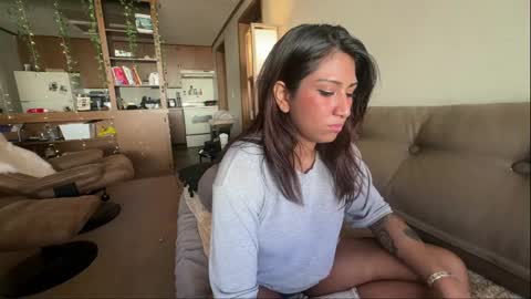 Carolina online show from 03-03-25, 04:03