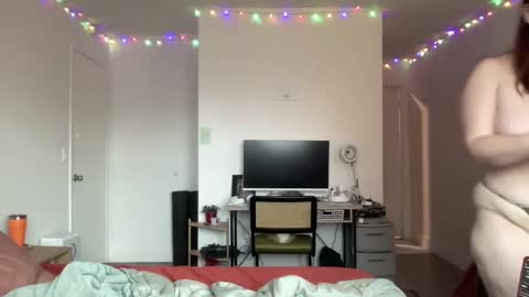 smutship online show from 11-17-25, 05:41