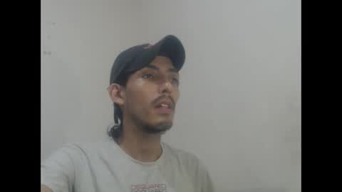 snackontime19 online show from 05-27-26, 03:03