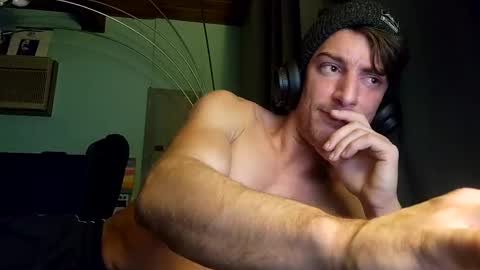 Snapshot of snackyyyy chatting on 12-27-24, 05:31 Snackyyyy online show from 12-27-24, 05:31