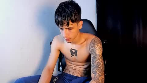 snakebutterfly online show from 03-28-26, 07:19