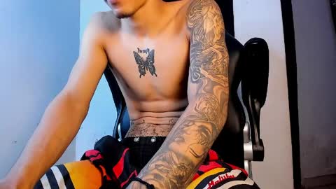 snakebutterfly online show from 03-29-26, 04:45