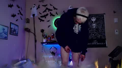 Snapshot of snarfle chatting on 12-02-24, 02:53 Viiscount Snarfle Von Snarfenberg online show from 12-02-24, 02:53