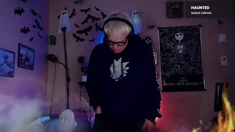 Snapshot of snarfle chatting on 12-03-24, 12:38 Viiscount Snarfle Von Snarfenberg online show from 12-03-24, 12:38