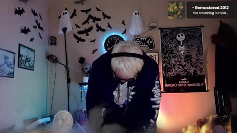 Snapshot of snarfle chatting on 12-04-24, 06:17 Viiscount Snarfle Von Snarfenberg online show from 12-04-24, 06:17