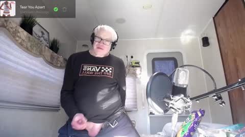 Snapshot of snarfle chatting on 02-27-25, 09:25 Viiscount Snarfle Von Snarfenberg online show from 02-27-25, 09:25