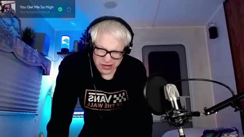 Snapshot of snarfle chatting on 03-03-25, 04:14 Viiscount Snarfle Von Snarfenberg online show from 03-03-25, 04:14