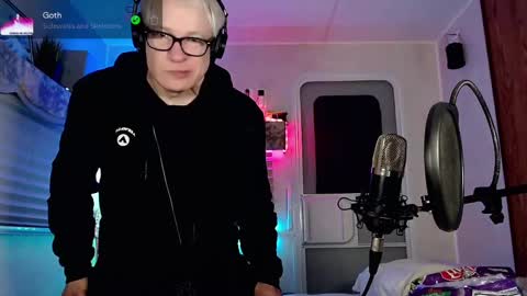 Snapshot of snarfle chatting on 03-04-25, 08:13 Viiscount Snarfle Von Snarfenberg online show from 03-04-25, 08:13