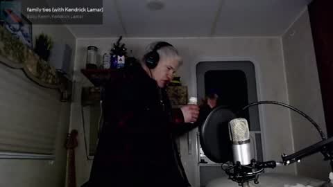 Snapshot of snarfle chatting on 03-07-25, 10:13 Viiscount Snarfle Von Snarfenberg online show from 03-07-25, 10:13