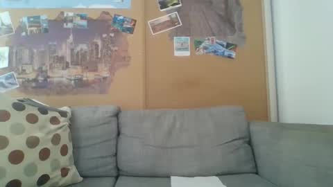 Snapshot of sneakerboy18 chatting on 05-03-26, 01:39 sneakerboy18 online show from 05-03-26, 01:39