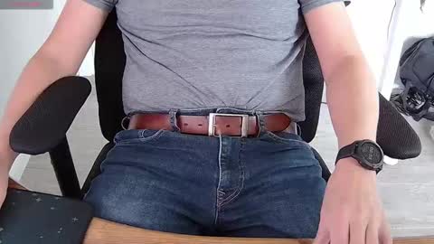 Sneakybill online show from 03-24-26, 07:35