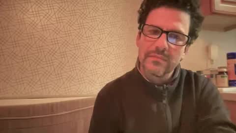 Snapshot of snfrisco76 chatting on 02-19-26, 08:43 snfrisco76 online show from 02-19-26, 08:43