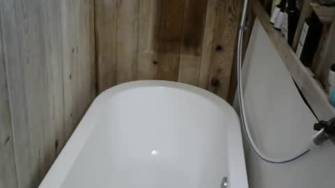 Snapshot of snizniz chatting on 12-18-25, 07:03 snizniz online show from 12-18-25, 07:03