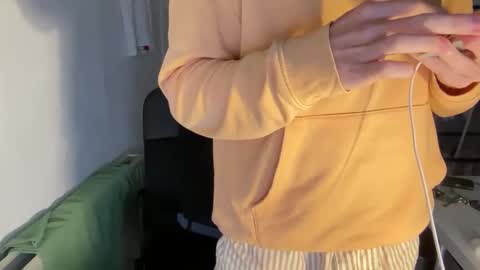 Snapshot of snoepitoepi chatting on 11-21-25, 03:22 snoepitoepi online show from 11-21-25, 03:22