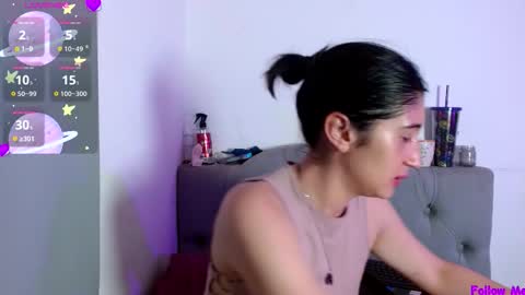 IG     OF red moonn online show from 11-22-25, 04:22