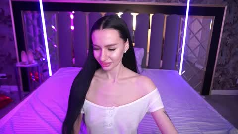 snow_whiteeex online show from 03-15-26, 06:41