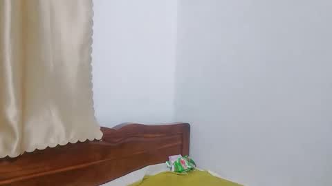 snow online show from 04-13-26, 02:22