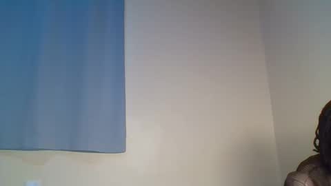 Snowie eyes online show from 12-16-25, 12:32