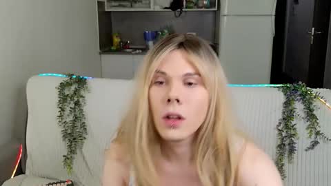 Snowwgirlls online show from 02-28-26, 10:11