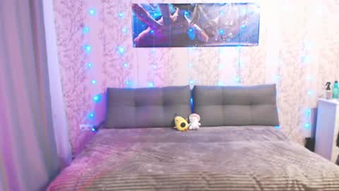 SnowWhate 00 online show from 06-01-26, 06:53