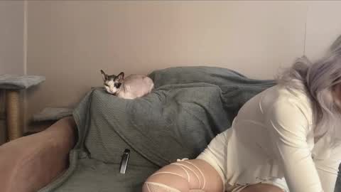 snowy_alice online show from 11-15-25, 07:49