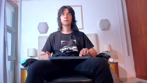 Snapshot of so_pop chatting on 03-03-26, 02:01 Sommer online show from 03-03-26, 02:01