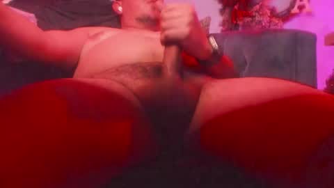 Snapshot of socool4me chatting on 12-19-25, 10:22 Socool online show from 12-19-25, 10:22