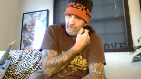 Snapshot of sofaking9 chatting on 12-07-24, 12:45 MicroAngelo online show from 12-07-24, 12:45