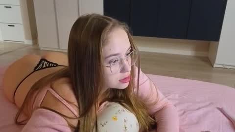 Sophy online show from 12-01-25, 06:24