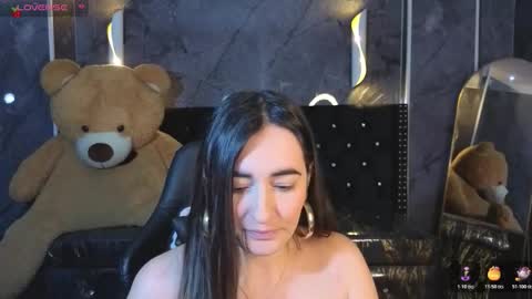 Snapshot of soffi_betacur_b chatting on 10-18-25, 08:31 soffi_betacur_b online show from 10-18-25, 08:31