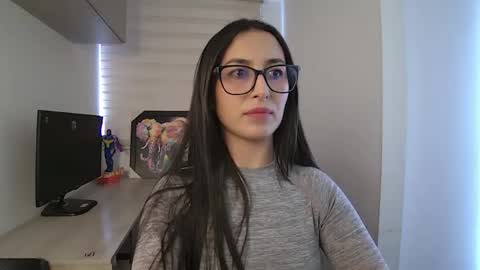 Snapshot of soffi_rousel_ chatting on 04-20-26, 05:26 soffi_rousel_ online show from 04-20-26, 05:26
