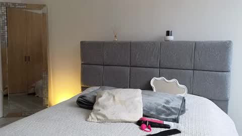 IG Soffimoon   I THANK YOU FOR LEAVING YOUR FOLLOW online show from 04-16-26, 07:25