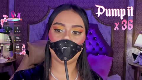 Snapshot of soffiqueen chatting on 05-04-26, 02:57 Schedule 1400 - 2100 gtm-5 online show from 05-04-26, 02:57