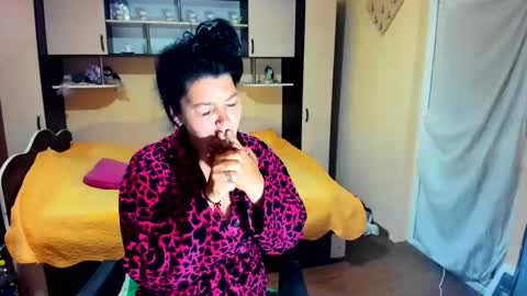 Soffy online show from 06-02-26, 04:58