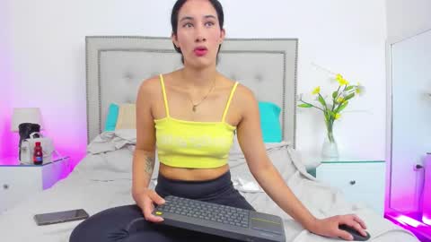 sofhyalove online show from 03-23-26, 07:18