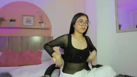 Snapshot of sofi_alix chatting on 06-15-26, 06:54 S O F I online show from 06-15-26, 06:54