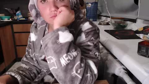 Sofi online show from 10-30-25, 06:41