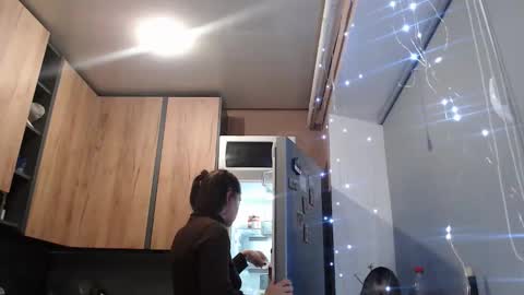 Sofi online show from 11-23-25, 06:08