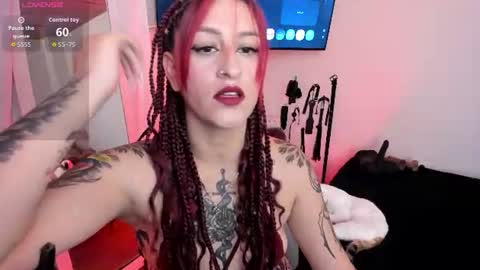 Snapshot of sofi_f_w chatting on 07-07-26, 07:18 Sofi online show from 07-07-26, 07:18