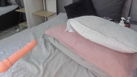 valen online show from 12-27-24, 01:43