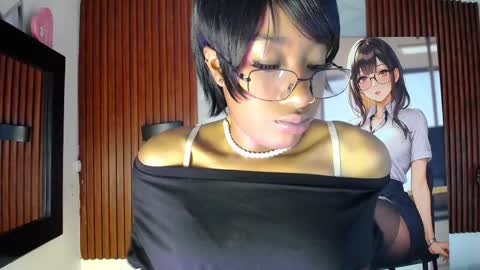 Snapshot of sofi_thomas_ chatting on 05-30-26, 11:18 Sofia online show from 05-30-26, 11:18