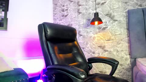 sofi_wiliiams2 online show from 04-02-26, 11:02